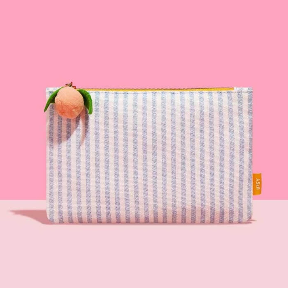 ipsy NWOT April 2024 Glam Bag